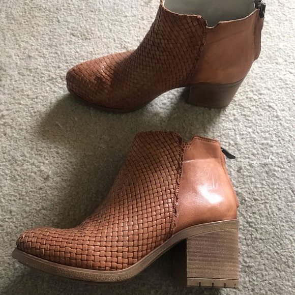 Tan leather Booties size 39 Kanna - Picture 1 of 6